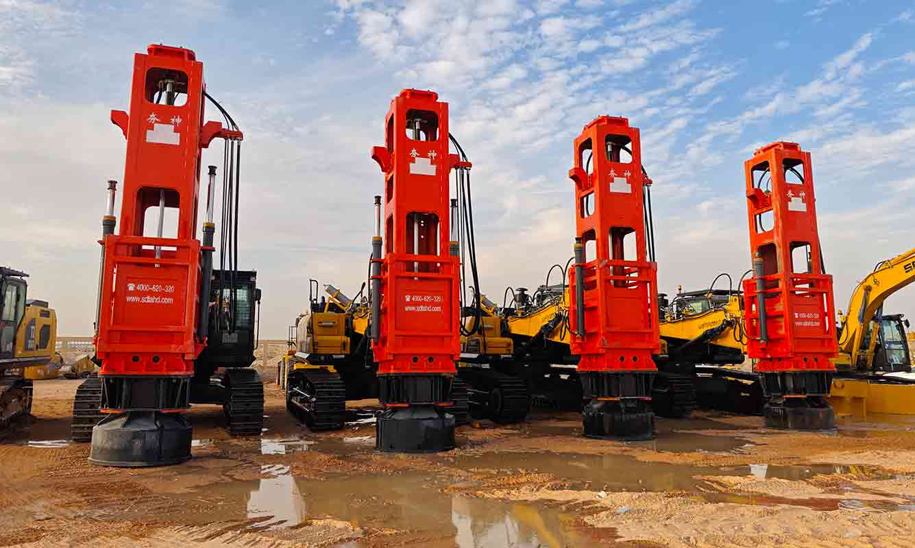 Four units of Rapid Impact Compaction HC150 have been successfully installed and commissioned at a site in Saudi Arabia